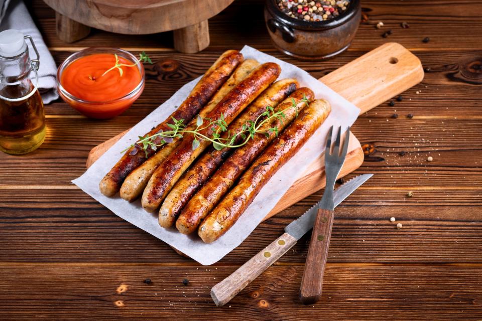 Chipolata met wortelstoemp en boontjes